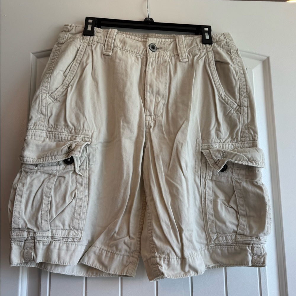 American Eagle Outfitters Men's Beige Cargo Shorts
